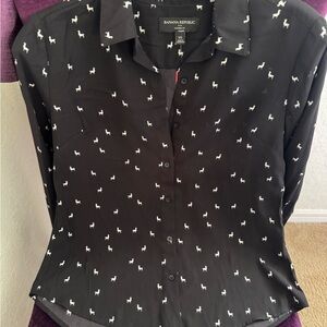 Banana Republic Black Shirt with White Motif